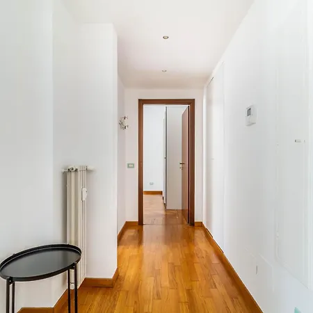 Domusmi Piazzale Loreto Apartment