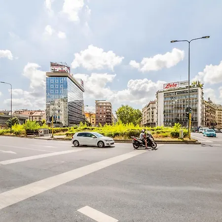Domusmi Piazzale Loreto Milan