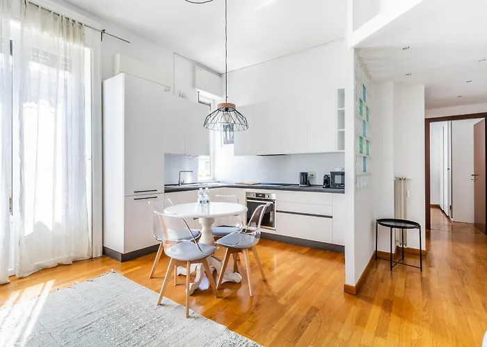 Apartment Domusmi Piazzale Loreto Milan